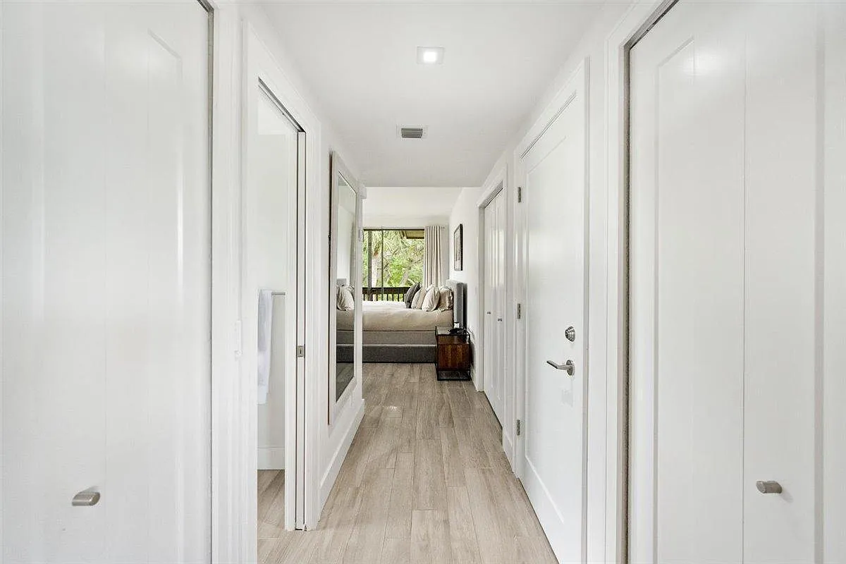 1 bed, 1.0 bath, 550 sqft, $4,000 — Photo 2