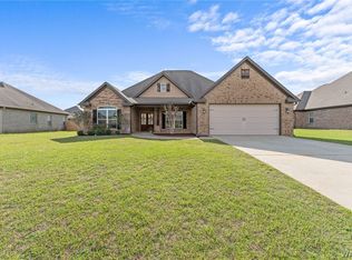 13468 Maple Leaf Cir, Northport, AL 35475