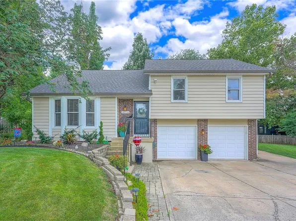 16119 W 147th Ter, Olathe, KS 66062