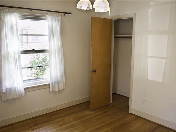 4th image of 407 Danray Dr