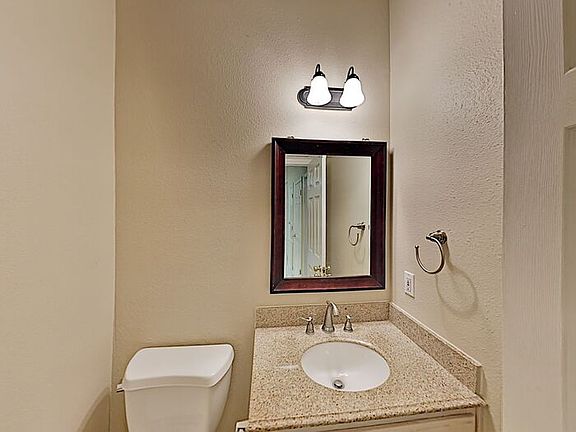 4th image of 7625 Odessa Dr