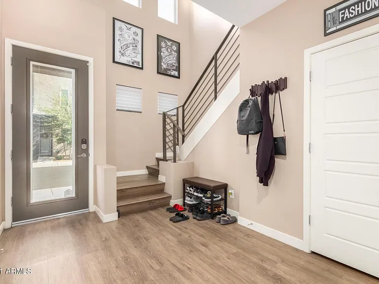 2315 E Pinchot Ave — Photo 3