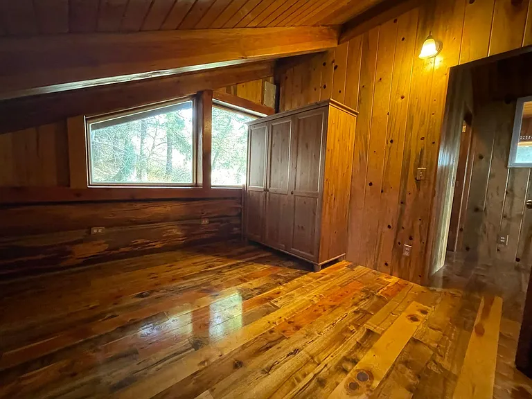8475 Treasure Rocks Rd — Photo 11