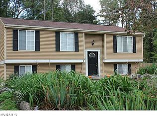 6292 Dahlia Rd, Mechanicsville, VA 23111