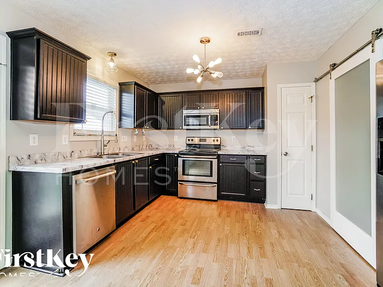 2973 Seeger St — Photo 7