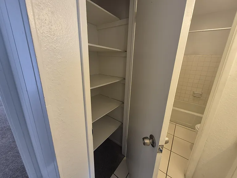 4919 W Glenn Dr — Photo 14