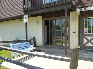 1103 9th St APT 1, Harvard, IL 60033