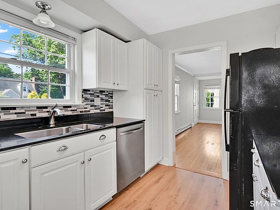 5th image of 29 Chester Drive