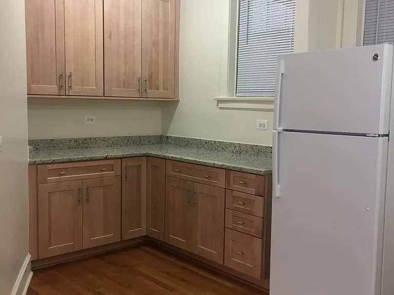 1132 W Pratt Blvd #1E — Photo 14