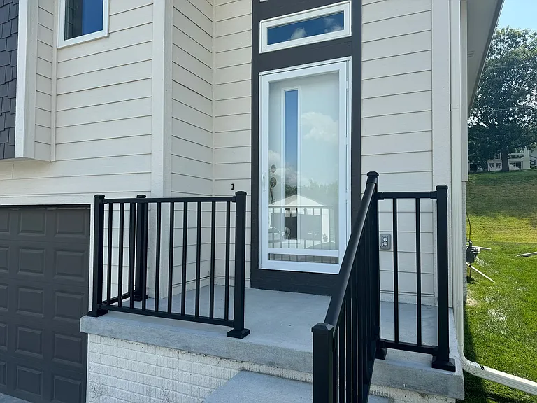 302 N Allen St — Photo 5