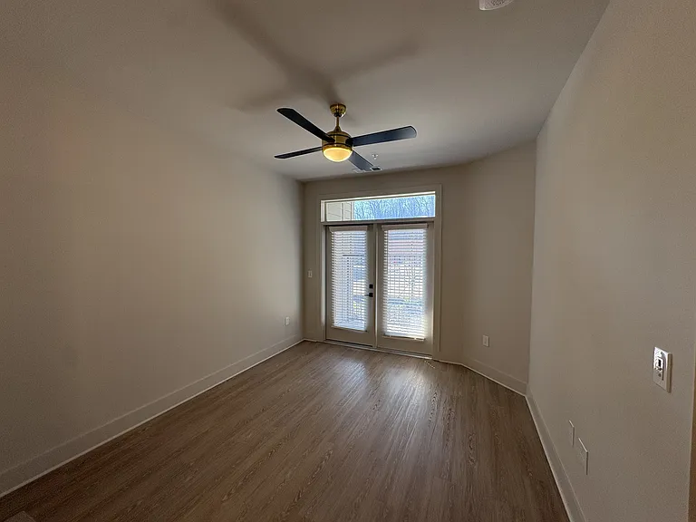 District on the Etowah Apartments — Photo 474