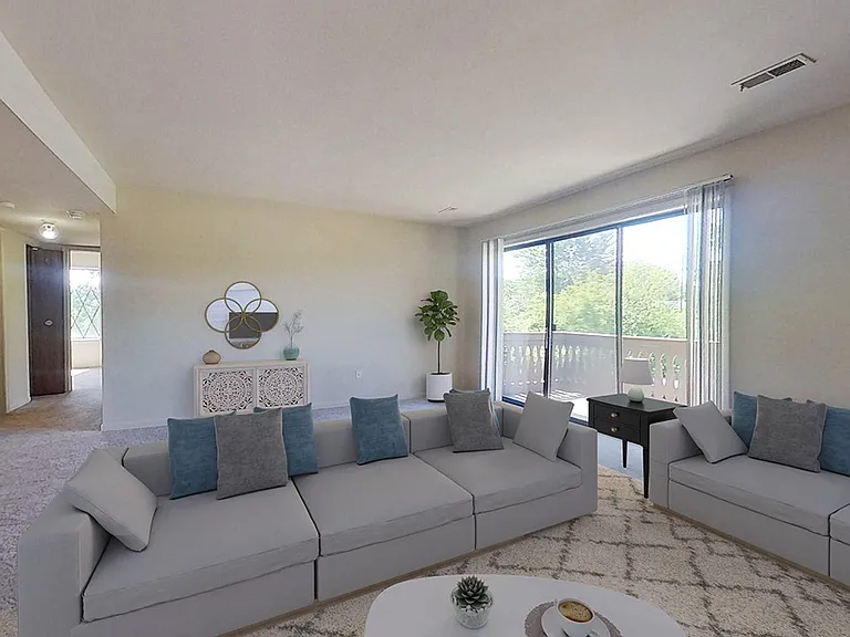 Large Patio/Balcony!