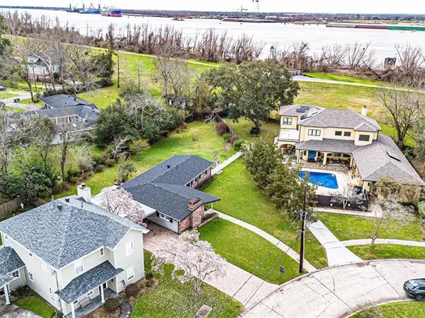 117 E Henfer Ave, Harahan, LA 70123
