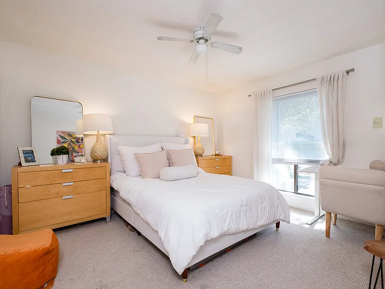 1401 N Pierce St #16 — Photo 11
