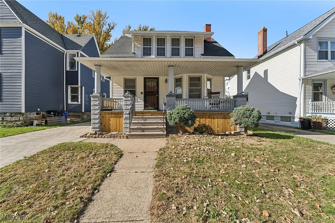 1312 W 93rd St photo 1