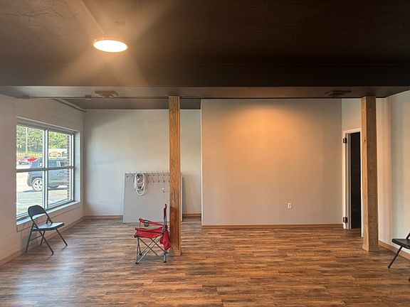 2nd image of 210 E Washington St