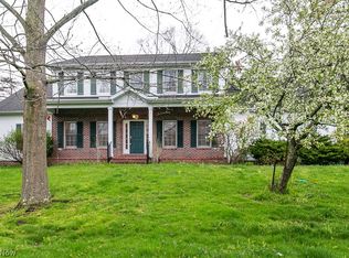 9520 Kinsman Rd, Novelty, OH 44072