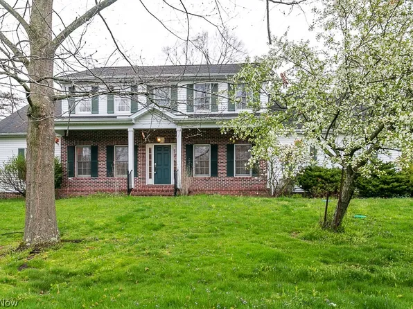 9520 Kinsman Rd, Novelty, OH 44072