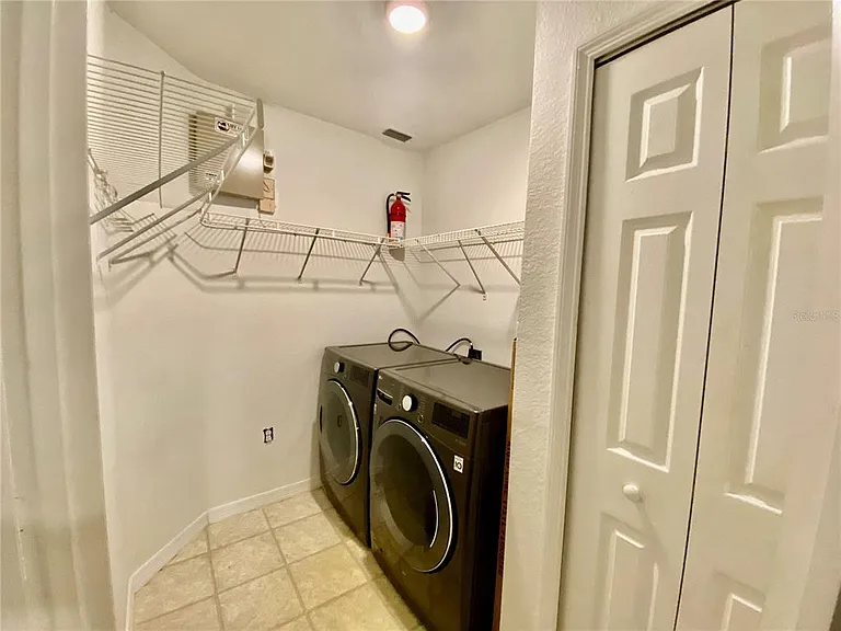 5463 Vineland Rd #5103 — Photo 23