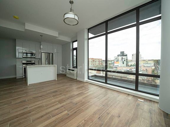 4th image of 3112 24th Ave #2P