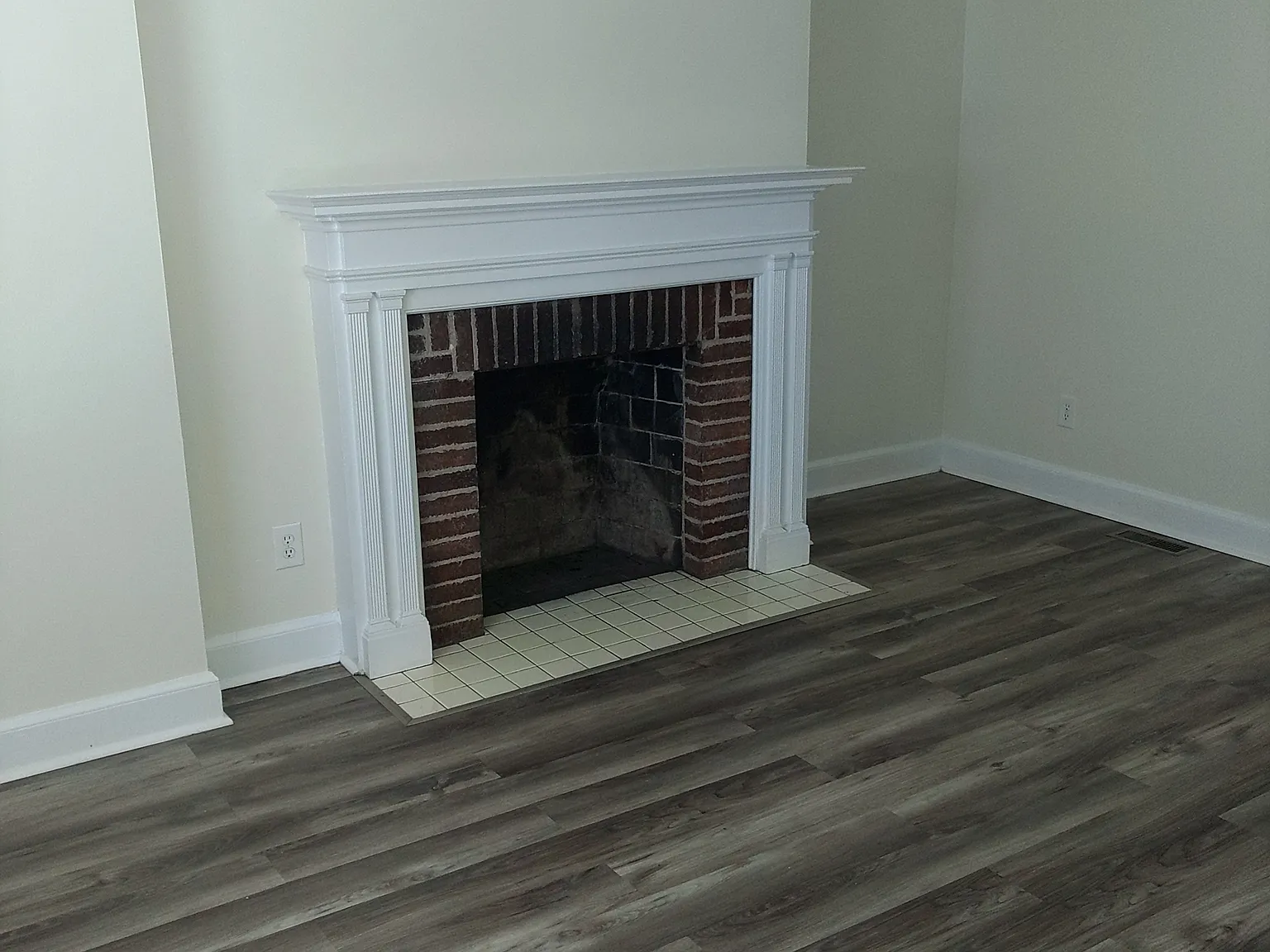 608 N Pineview Ave — Photo 4