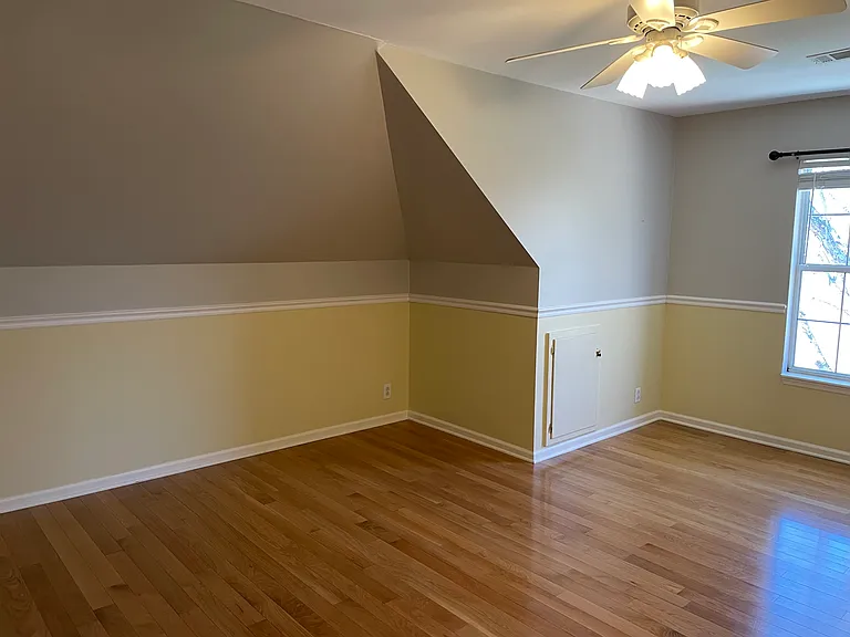 upstairs bedroom 2