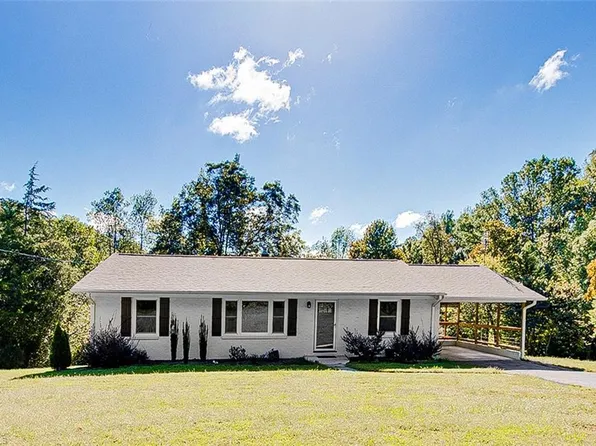 941 Sawyersville Rd, Asheboro, NC 27205