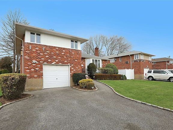 4th image of 83 Norman Ln