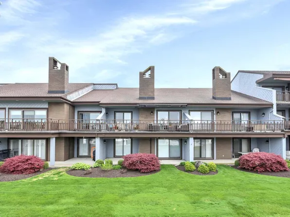 3094 N Marina View Dr, Pt Clinton, OH 43452