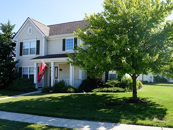 2nd image of 79 Carriage Lake Dr