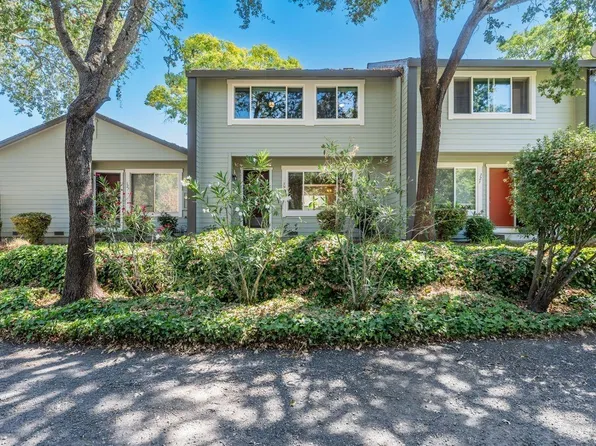 325 Gate Way, Santa Rosa, CA 95401