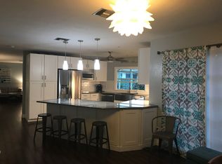 350 Huntington Dr, Naples, FL 34109