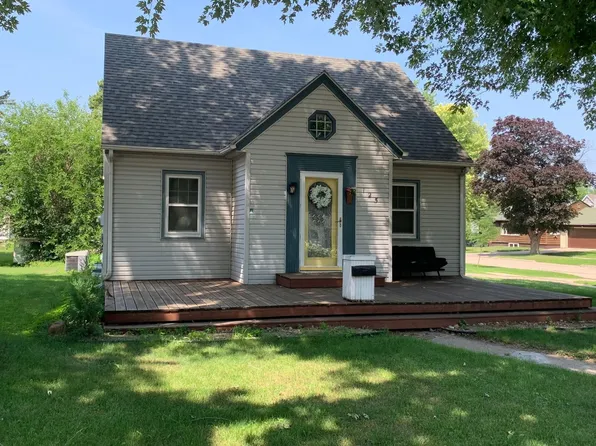 125 9th Ave, Worthington, MN 56187
