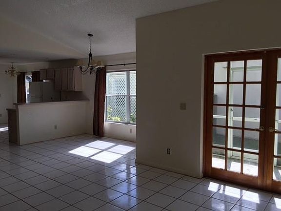 3rd image of 9042 Lake Park Circle