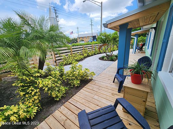 3rd image of 585 Montreal Ave #583