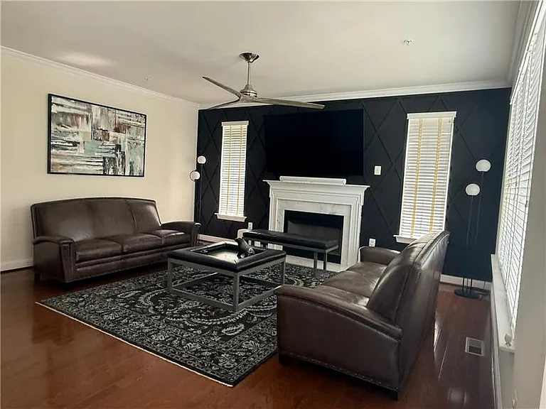 4506 Wycliffe Ln — Photo 5