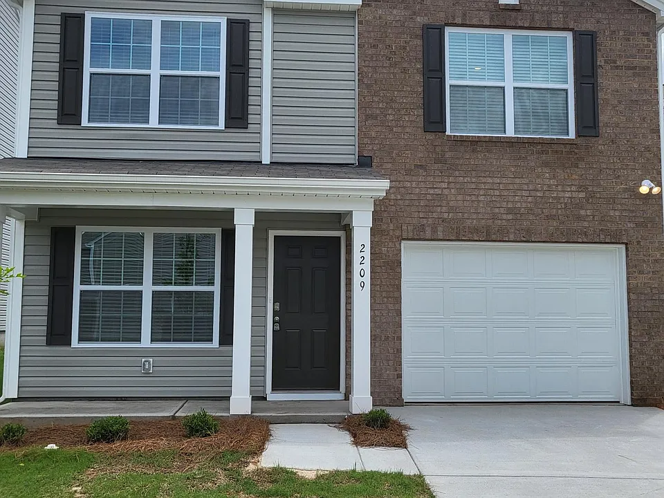 2209 Lilium Dr