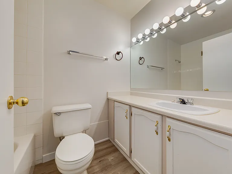 8948 B Elbow Dr SW — Photo 11