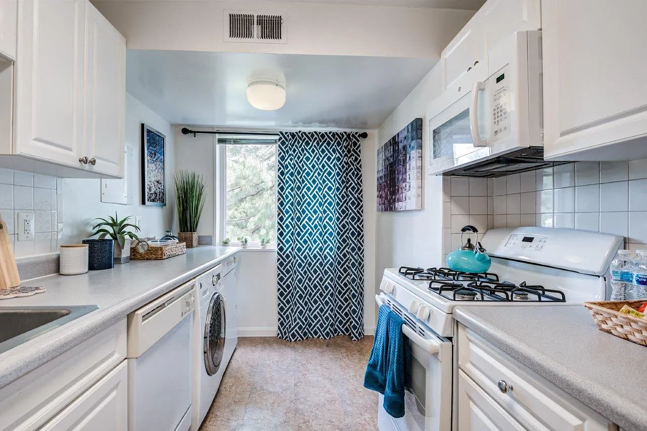 Stoneridge at Mark Center Apartment Homes — Photo 1