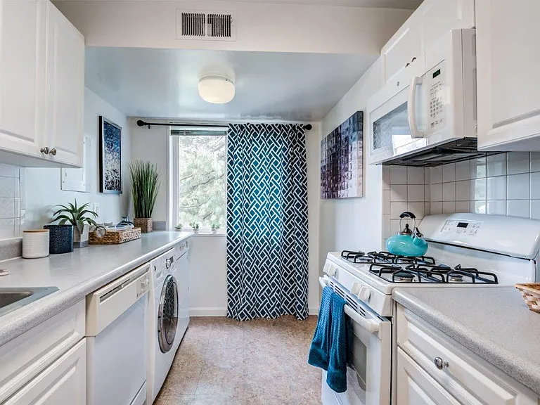 Stoneridge at Mark Center Apartment Homes — Photo 1