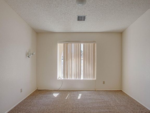 4th image of 2211 Wildewood Ct