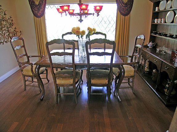 Formal Dining room
