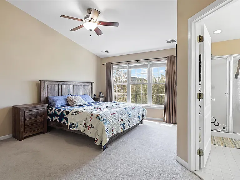 25274 McIntyre Sq — Photo 9