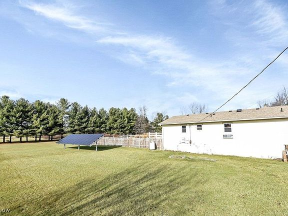 4th image of 13830 Baumhart Rd