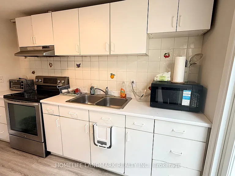 81 United Sq #BASEMENT — Photo 9