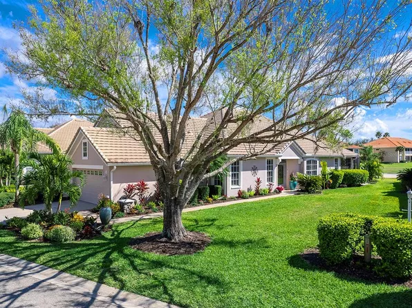 7052 Woodmore Ter, Lakewood Ranch, FL 34202