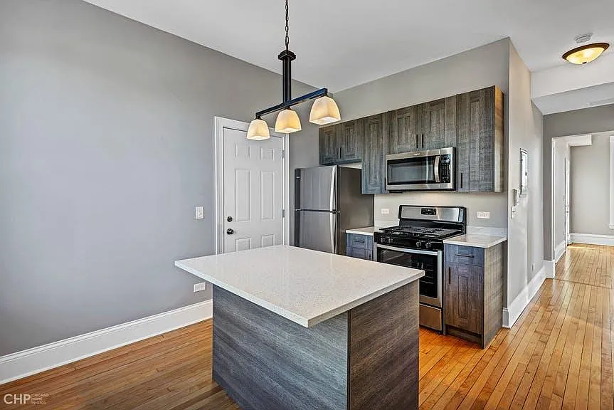 1 bed, $2,000 — Photo 3