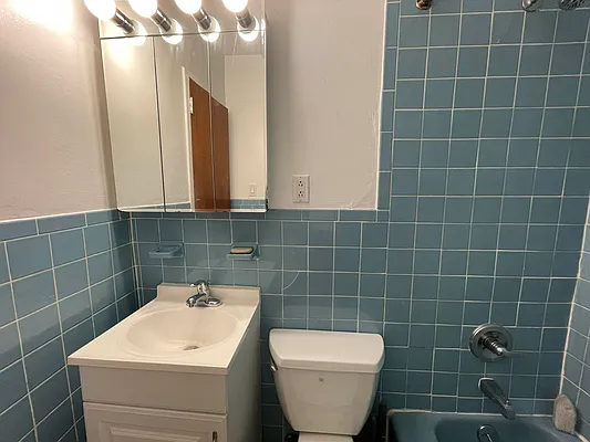 Rented by Meraki Realty LLC | media 14