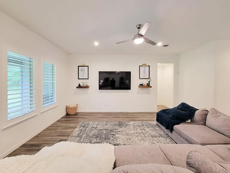 129 Jim Hall Ln — Photo 32
