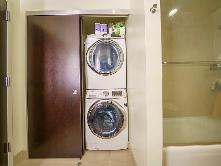 1100 S Hope St #805 — Photo 13